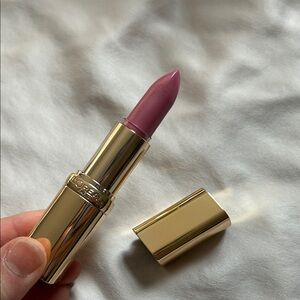 L'Oreal color riche lipstick 165